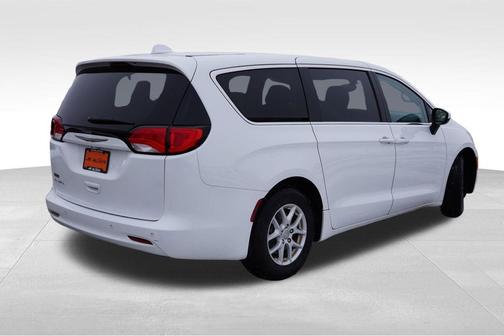 2017 Chrysler Pacifica LX