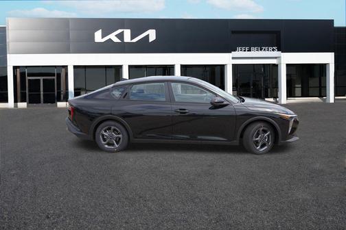 Aurora Black 2026 Kia K4 LXS
