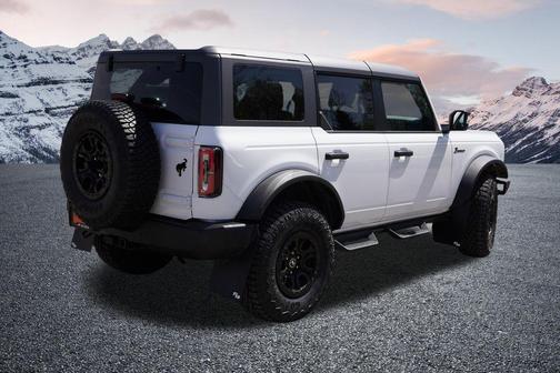 Oxford White 2024 Ford Bronco Wildtrak