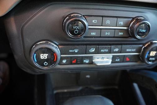 Oxford White 2024 Ford Bronco Wildtrak