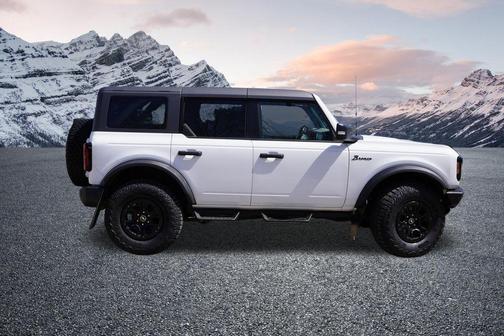 Oxford White 2024 Ford Bronco Wildtrak