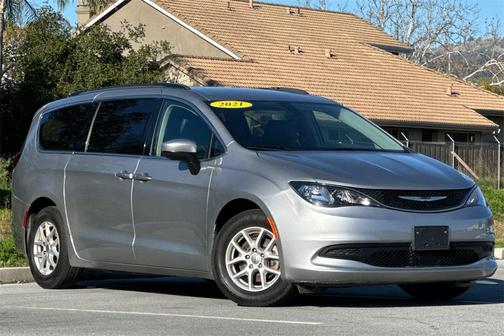 2021 Chrysler Voyager LXI