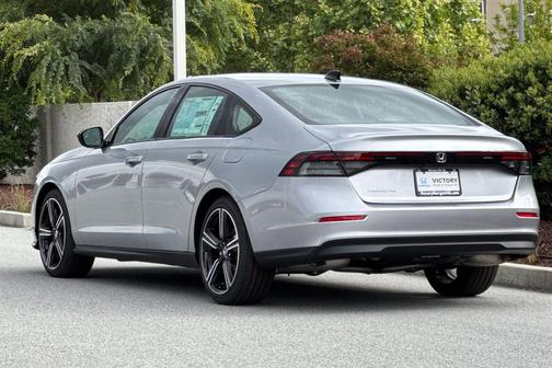 Solar Silver Metallic 2026 Honda Accord SE