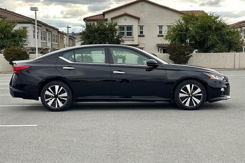 2021 Nissan Altima 2.5 SL