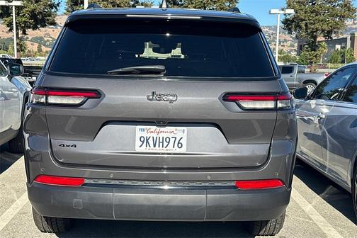 2024 Jeep Grand Cherokee L Laredo