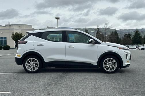 2022 Chevrolet Bolt EUV LT