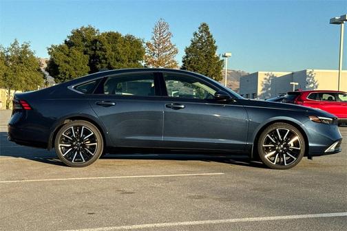 2025 Honda Accord Hybrid Touring