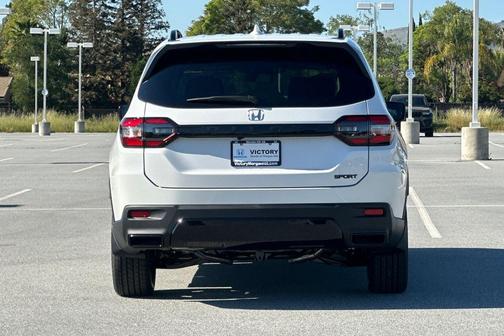 Platinum White Pearl 2026 Honda Pilot Sport