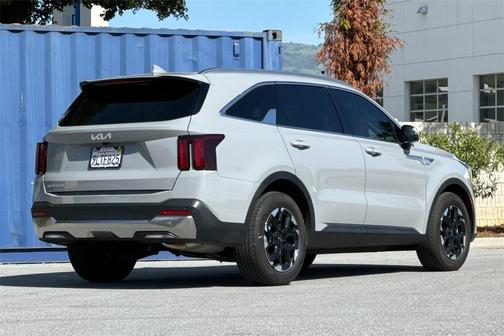 2024 Kia Sorento S