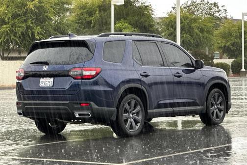2025 Honda Pilot Sport