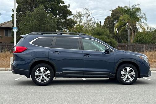 2023 Subaru Ascent Premium 7-Passenger