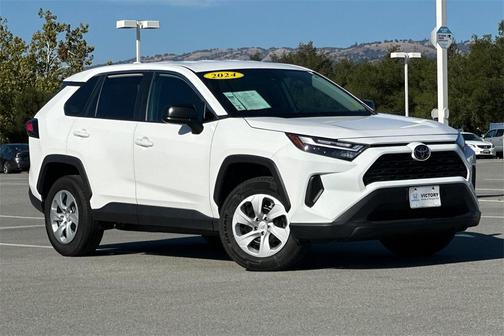 2024 Toyota RAV4 LE