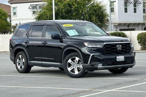 Crystal Black Pearl 2025 Honda Pilot EX-L