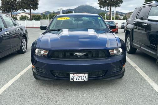 Kona Blue Metallic 2011 Ford Mustang V6