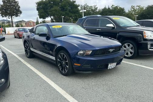 Kona Blue Metallic 2011 Ford Mustang V6