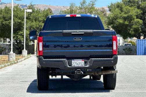 2022 Ford F-350 Lariat Super Duty
