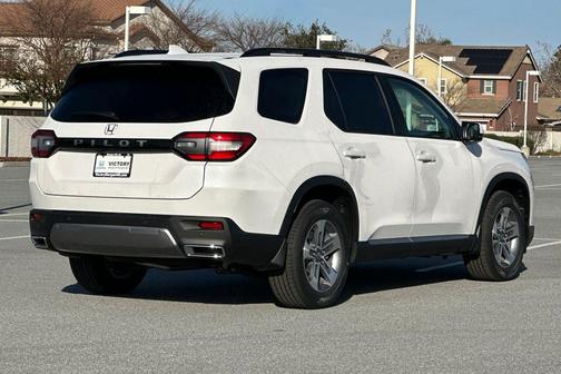 Platinum White Pearl 2026 Honda Pilot EX-L
