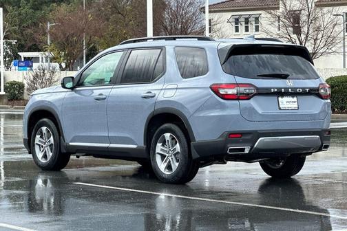 Sonic Gray Pearl 2026 Honda Pilot EX-L
