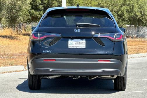 2026 Honda HR-V LX