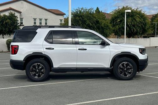 Platinum White Pearl 2026 Honda Passport TrailSport Elite