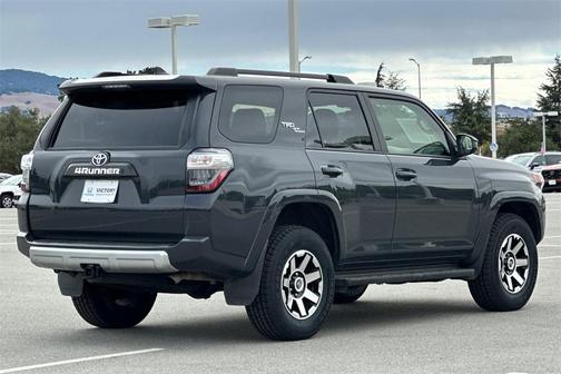 2024 Toyota 4Runner TRD Off Road