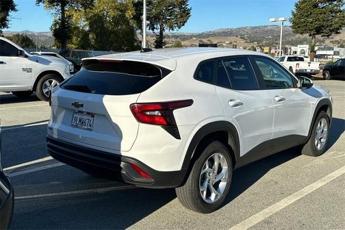 2024 Chevrolet Trax LS