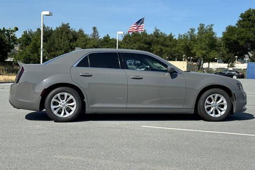 Ceramic Gray Clearcoat 2019 Chrysler 300 Touring