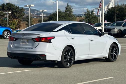 2023 Nissan Altima 2.5 SR