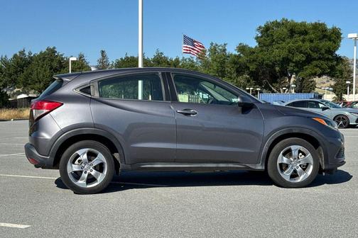 Modern Steel Metallic 2019 Honda HR-V LX