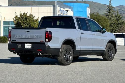 Sonic Gray Pearl 2026 Honda Ridgeline TrailSport