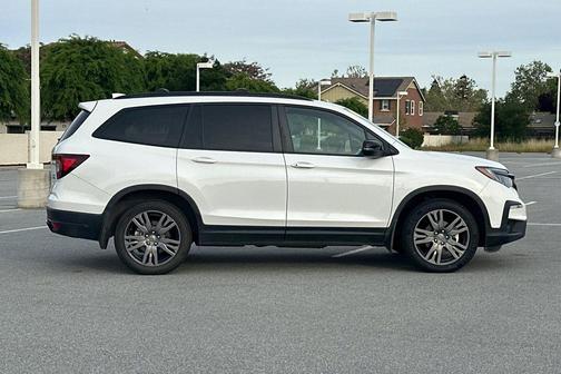 White 2022 Honda Pilot Sport