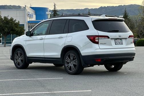 White 2022 Honda Pilot Sport