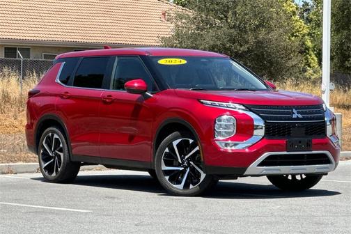 2024 Mitsubishi Outlander SE
