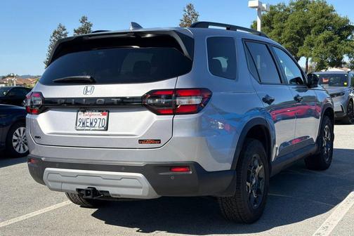 2025 Honda Pilot TrailSport