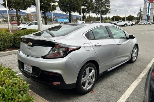 2018 Chevrolet Volt LT