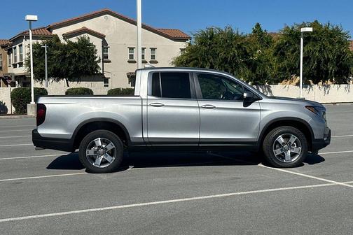 Solar Silver Metallic 2026 Honda Ridgeline RTL