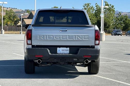 Solar Silver Metallic 2026 Honda Ridgeline RTL