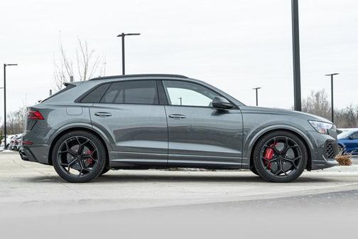 2026 Audi RS Q8 4.0T