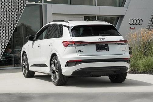 2024 Audi Q4 e-tron Premium Plus 55 quattro
