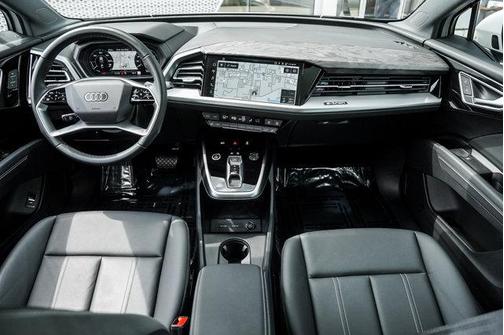 2024 Audi Q4 e-tron Premium Plus 55 quattro