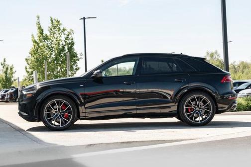 Mythos Black Metallic 2023 Audi Q8 55 Prestige