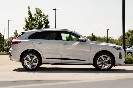 Glacier 2026 Audi Q5 Premium Plus TFSI quattro S tronic