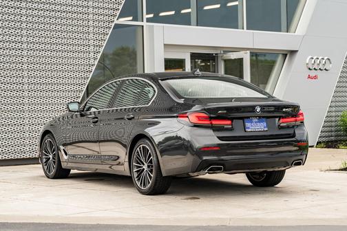 Dark Graphite Metallic 2023 BMW 540 i xDrive
