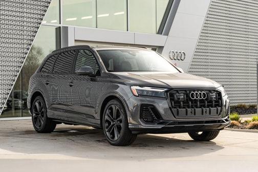 Samurai Gray Metallic 2026 Audi Q7 55 Premium Plus