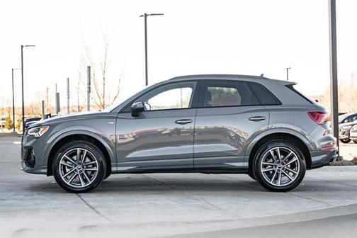 2025 Audi Q3 Premium 45 TFSI S line quattro Tiptronic