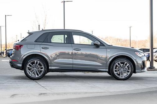 2025 Audi Q3 Premium 45 TFSI S line quattro Tiptronic