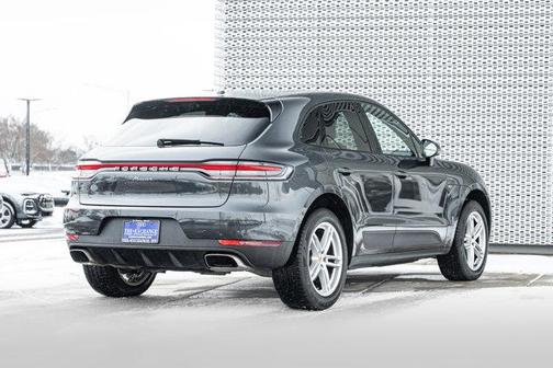 2021 Porsche Macan Base