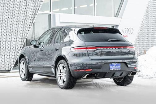 2021 Porsche Macan Base