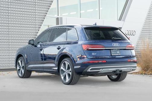 2022 Audi Q7 55 Premium Plus