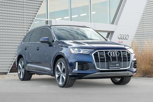 2022 Audi Q7 55 Premium Plus